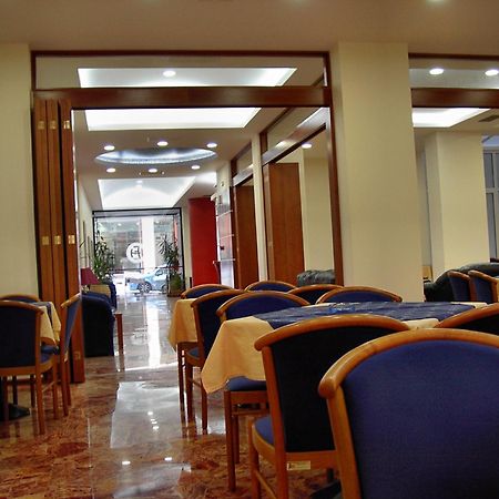 Hotel Elena Lamía Esterno foto